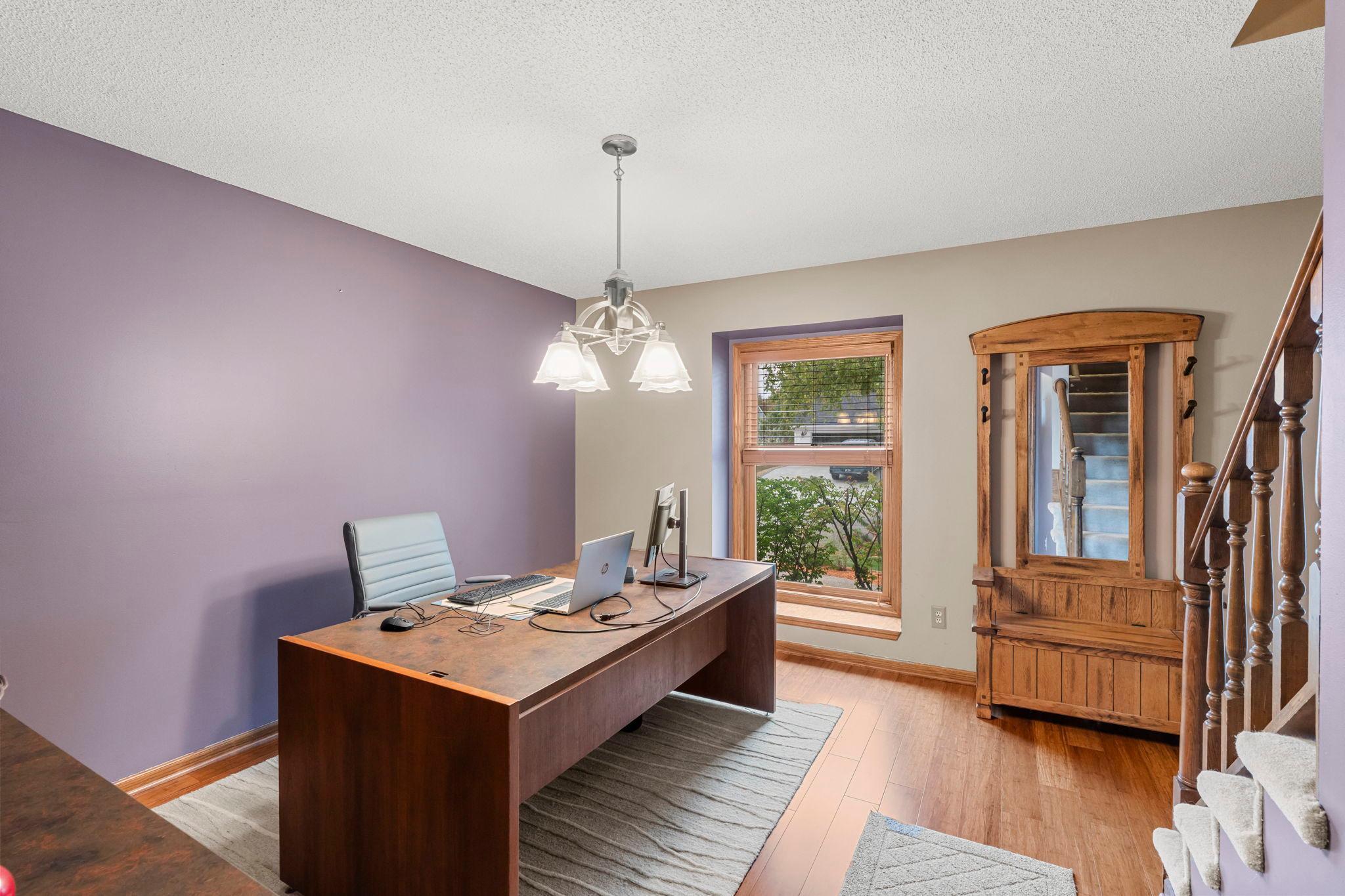 30-web-or-mls-13840 York Ave-111.jpg