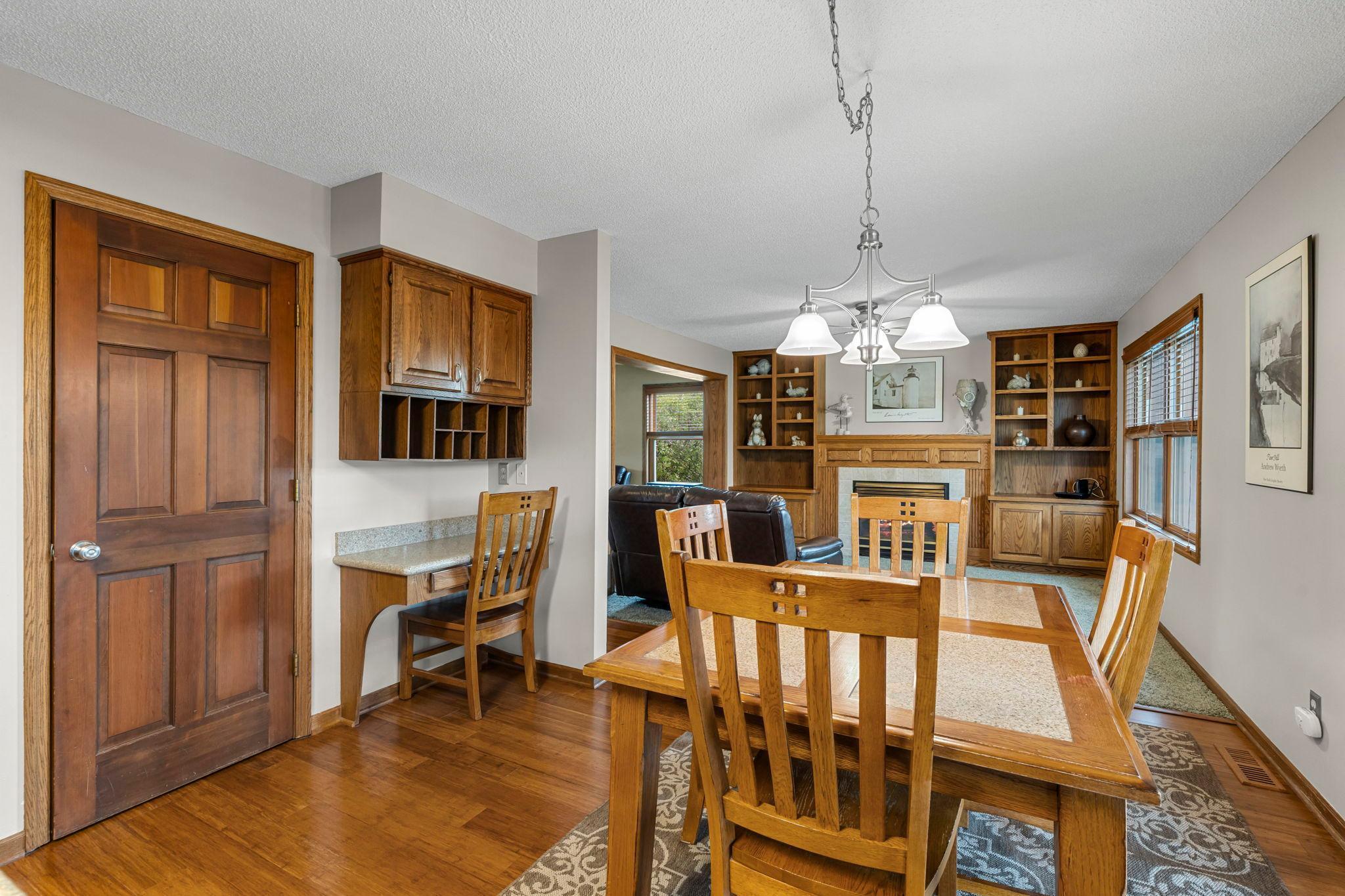 48-web-or-mls-13840 York Ave-214.jpg