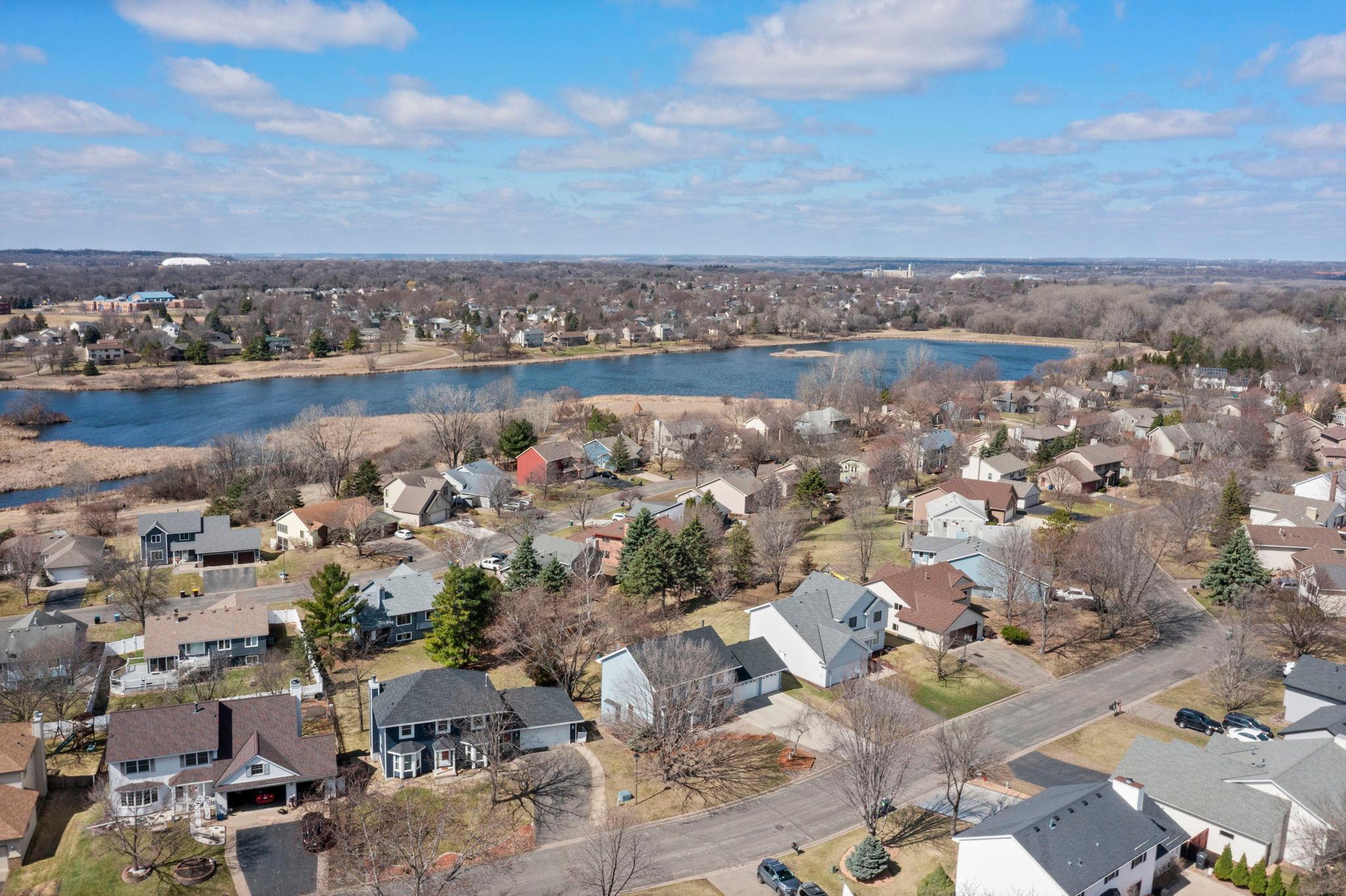 4-web-or-mls-13840 York Ave-33.jpg