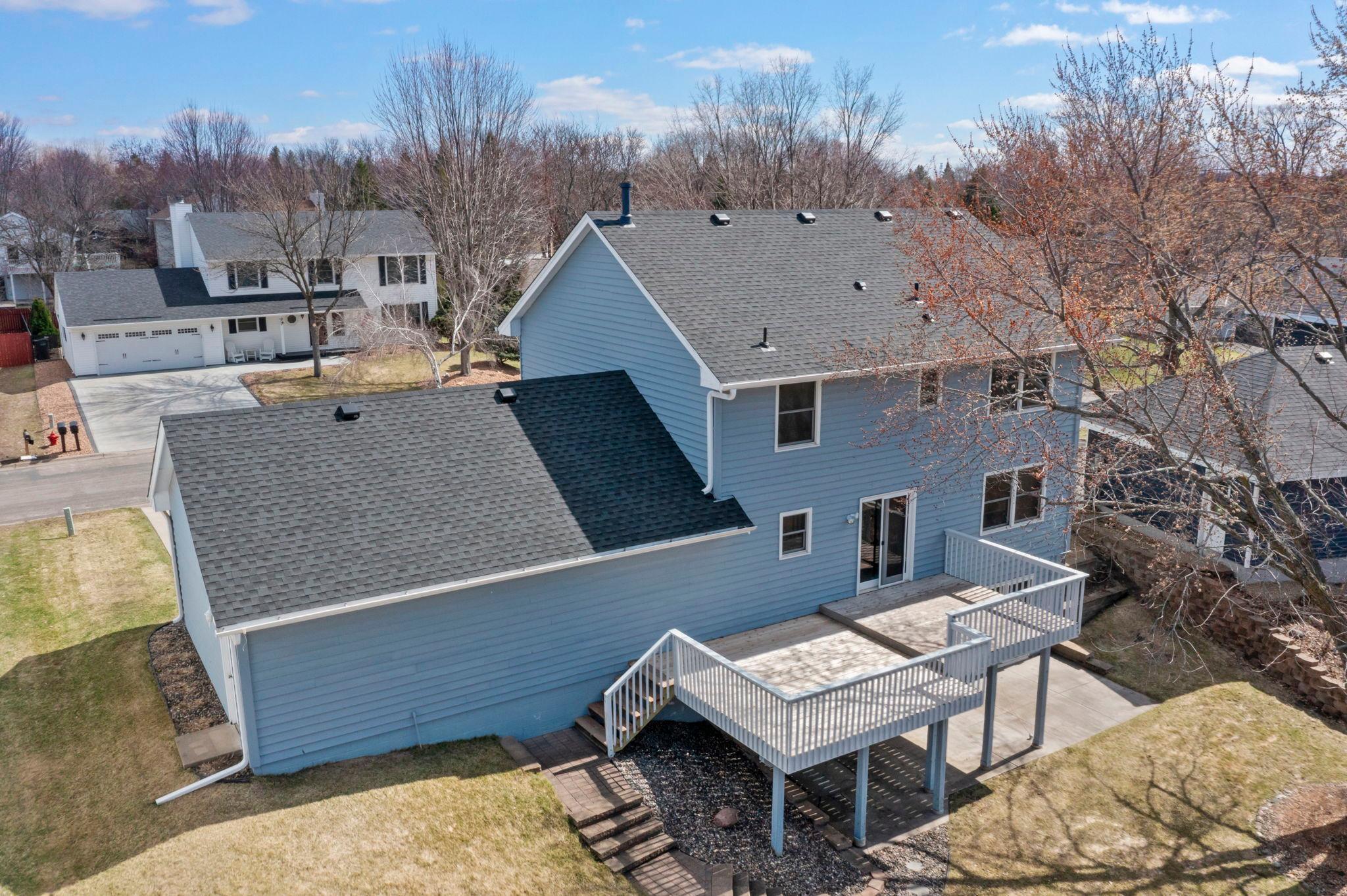 95-web-or-mls-13840 York Ave-12.jpg