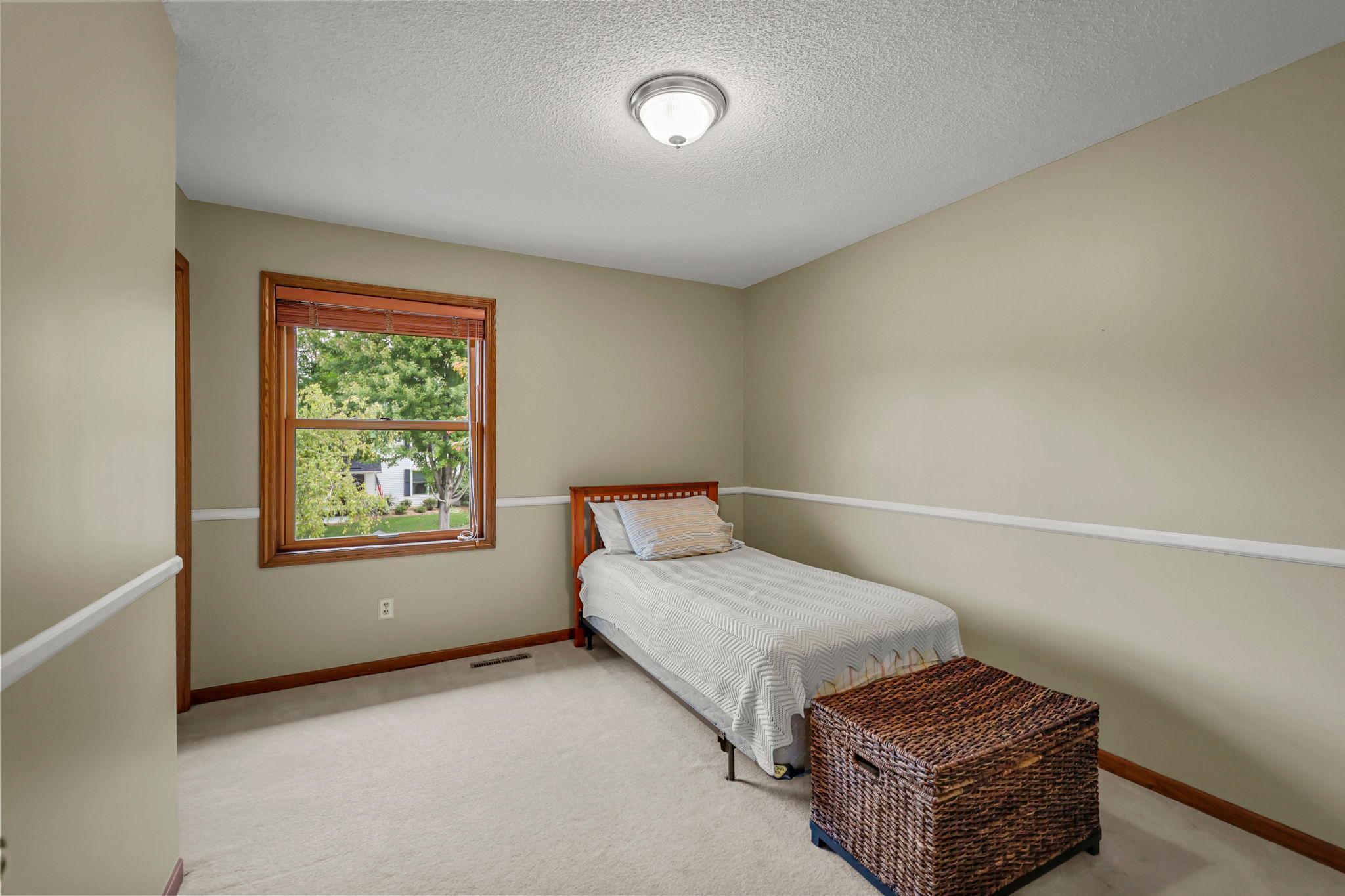 79-web-or-mls-13840 York Ave-253.jpg