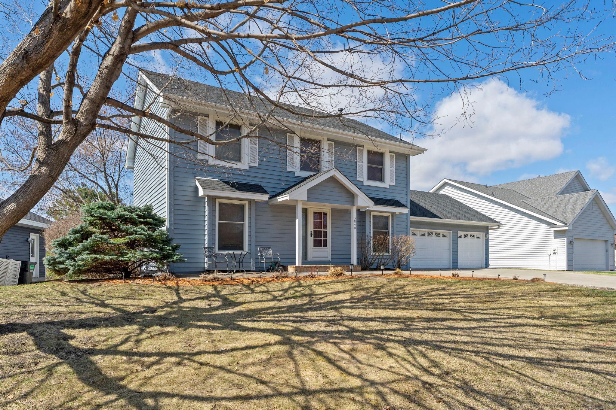 11-web-or-mls-13840 York Ave-49.jpg