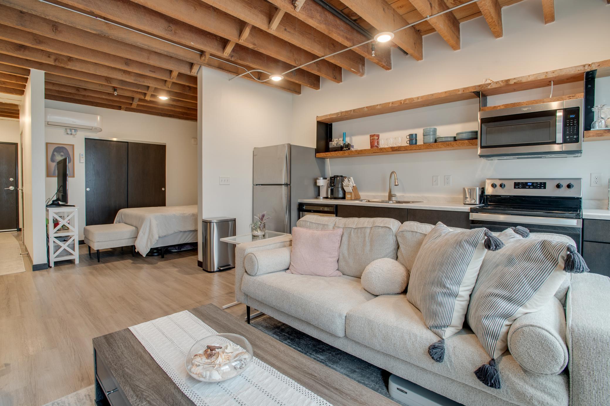 627_NP_AVE_#202-14.jpg