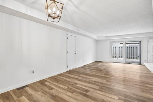 18669 Clear View Court, Minnetonka, MN 55345