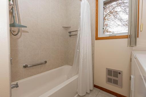 Main Floor Full Bath