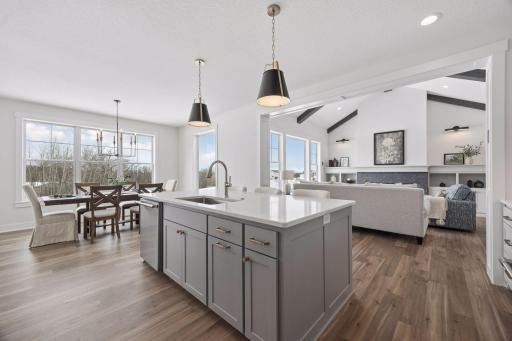 Large center island perfect for food prep or a quick snack