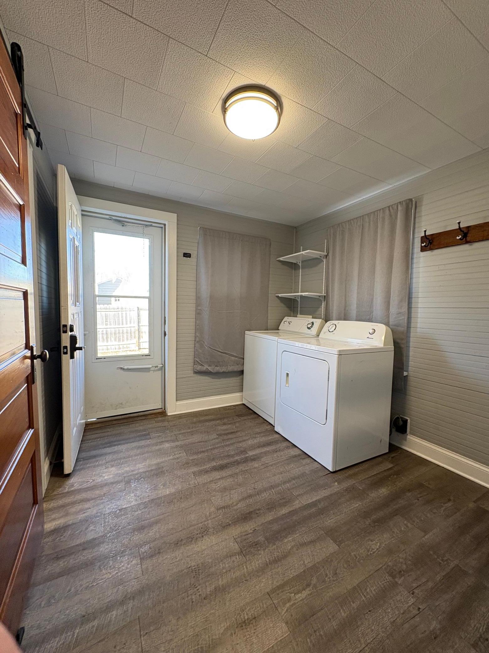 laundry room and side entry