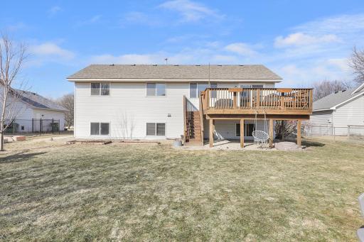 688 101st Avenue NE, Blaine, MN 55434