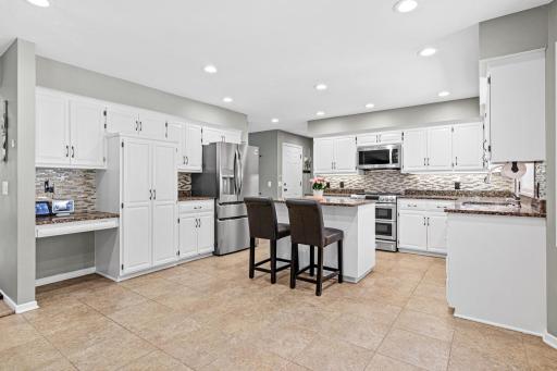 4110 Minnesota Lane N, Plymouth, MN 55446