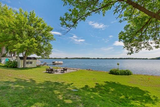 901 Clear Lake Drive, Waseca, MN 56093