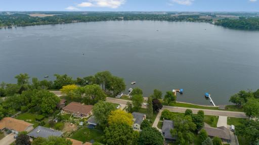 901 Clear Lake Drive, Waseca, MN 56093