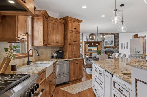 2490 Marshview Court, Victoria, MN 55386
