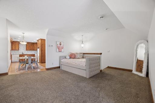 2490 Marshview Court, Victoria, MN 55386
