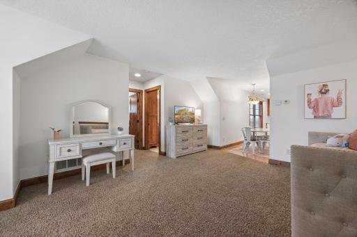 2490 Marshview Court, Victoria, MN 55386