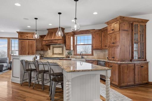 2490 Marshview Court, Victoria, MN 55386
