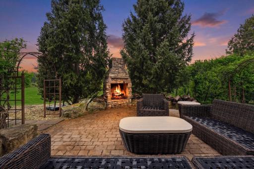 2490 Marshview Court, Victoria, MN 55386
