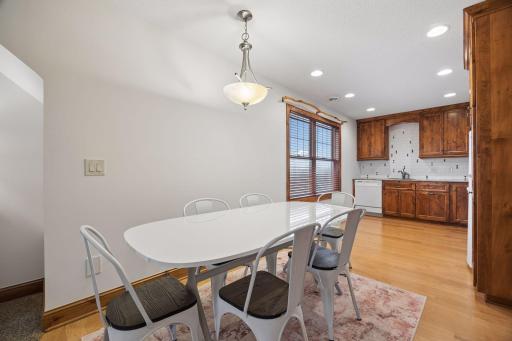 2490 Marshview Court, Victoria, MN 55386