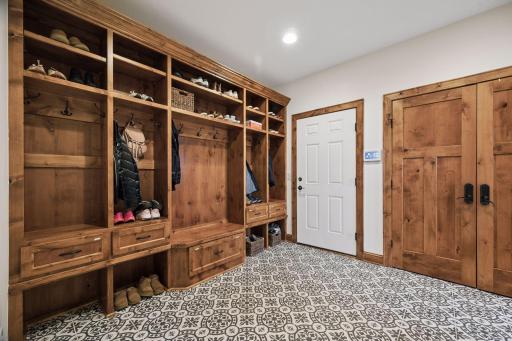 2490 Marshview Court, Victoria, MN 55386