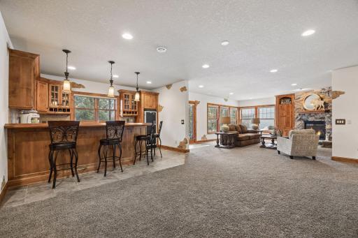 2490 Marshview Court, Victoria, MN 55386