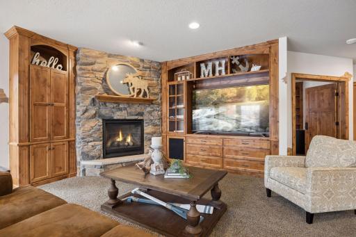 2490 Marshview Court, Victoria, MN 55386