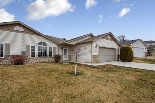 1111 25th Avenue NW, Faribault, MN 55021