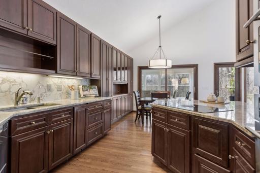 9440 Abigail Court, Inver Grove Heights, MN 55077