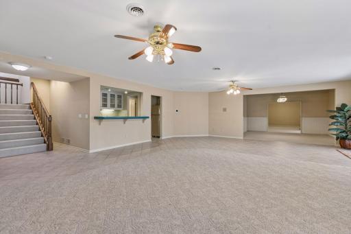 9440 Abigail Court, Inver Grove Heights, MN 55077