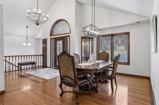 9440 Abigail Court, Inver Grove Heights, MN 55077