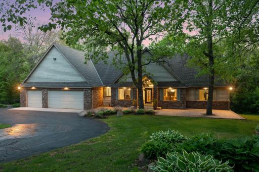 9440 Abigail Court, Inver Grove Heights, MN 55077
