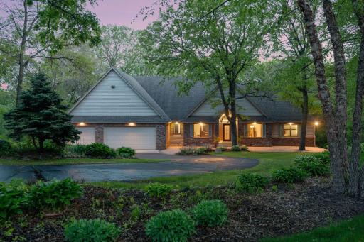 9440 Abigail Court, Inver Grove Heights, MN 55077