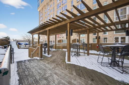 15th floor rooftop deck