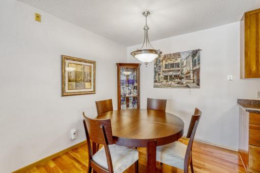 7340 York Ave S Unit 208 - Web Quality - 011 - 11 Dining Room.jpg