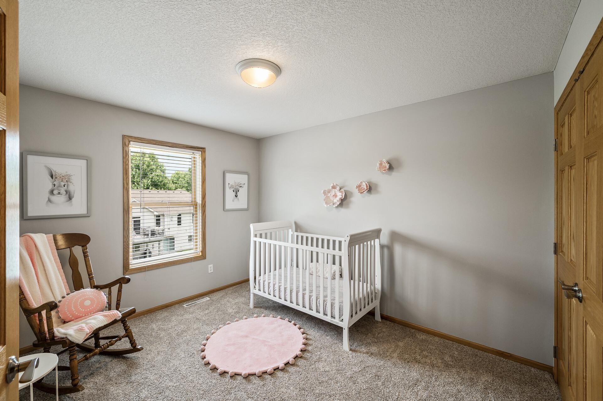 2nd bedroom on upper level, huge closet and natural ight.