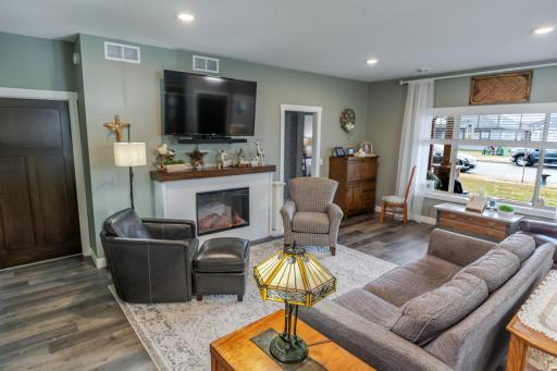 1922 Sandstone Loop S, Sartell, MN 56377