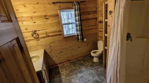 10060 Gappa Road, Kabetogama, MN 56669