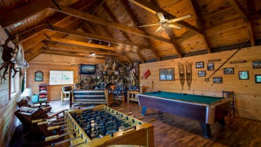 10060 Gappa Road, Kabetogama, MN 56669