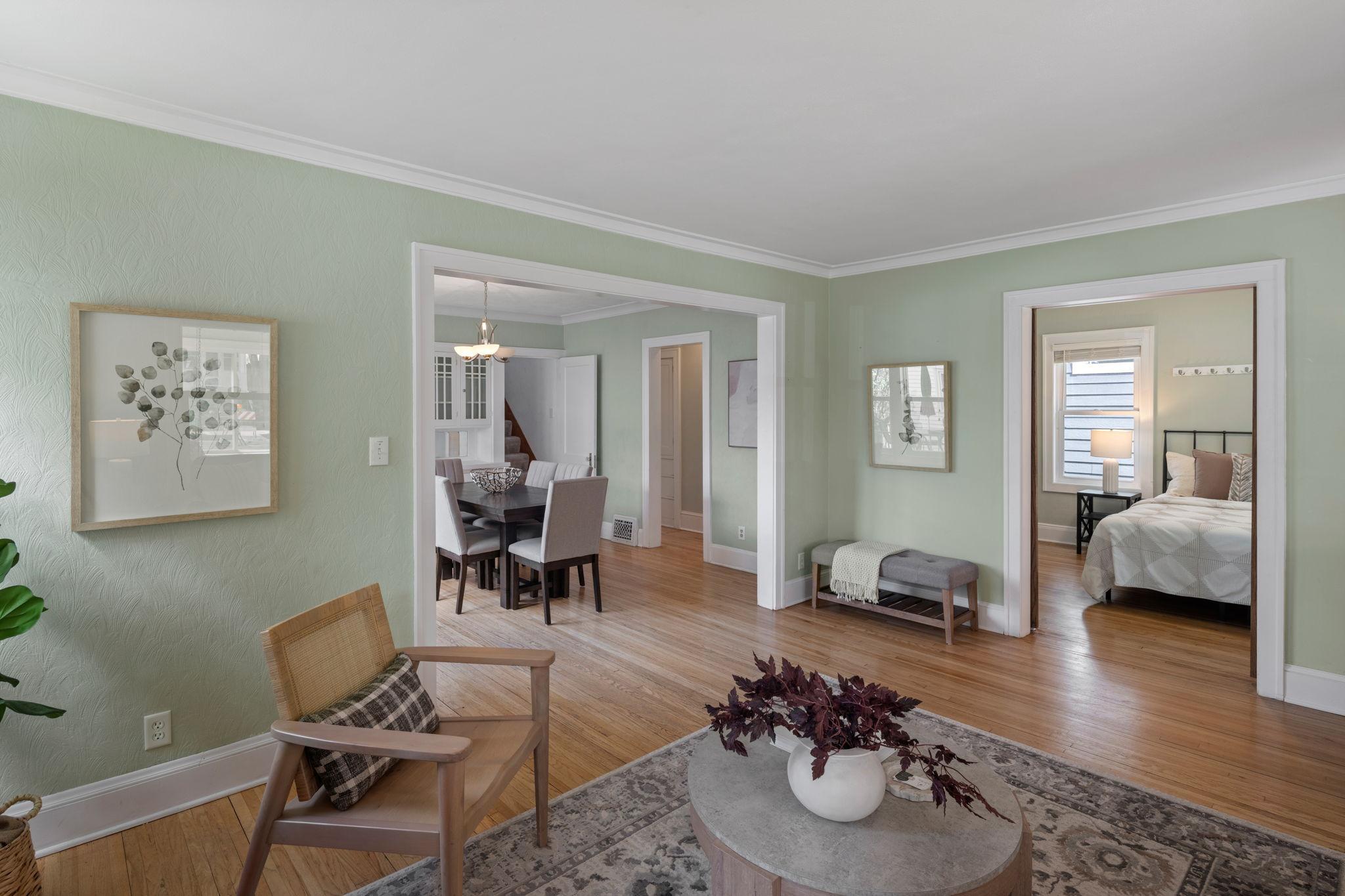 Crown molding. Harwood floors.
