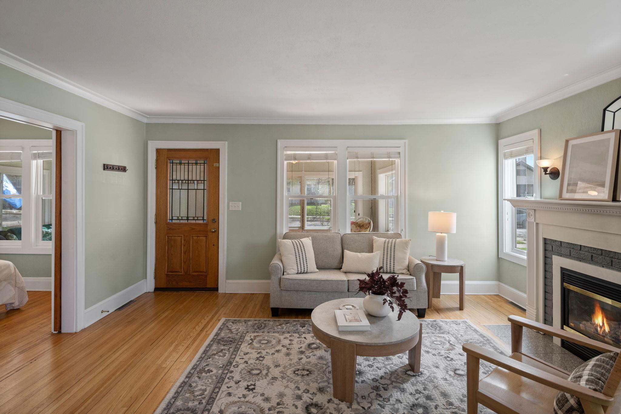 Brilliant natural light throughout.
