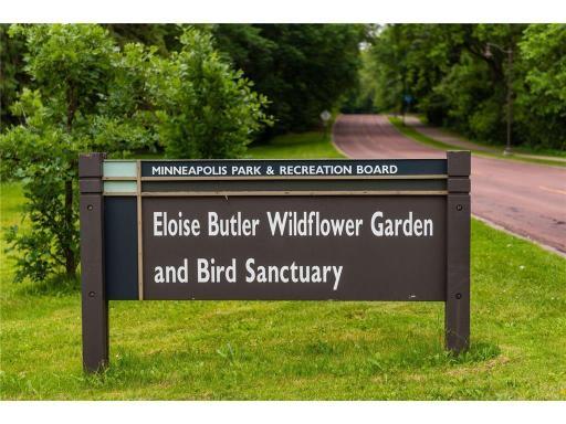 2011 2nd Avenue N, Minneapolis, MN 55405