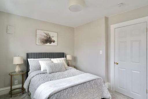 2011 2nd Avenue N, Minneapolis, MN 55405