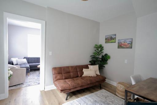 2011 2nd Avenue N, Minneapolis, MN 55405