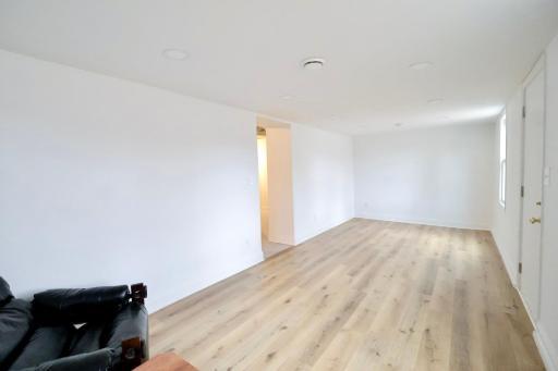 2011 2nd Avenue N, Minneapolis, MN 55405