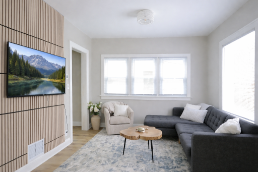 2011 2nd Avenue N, Minneapolis, MN 55405