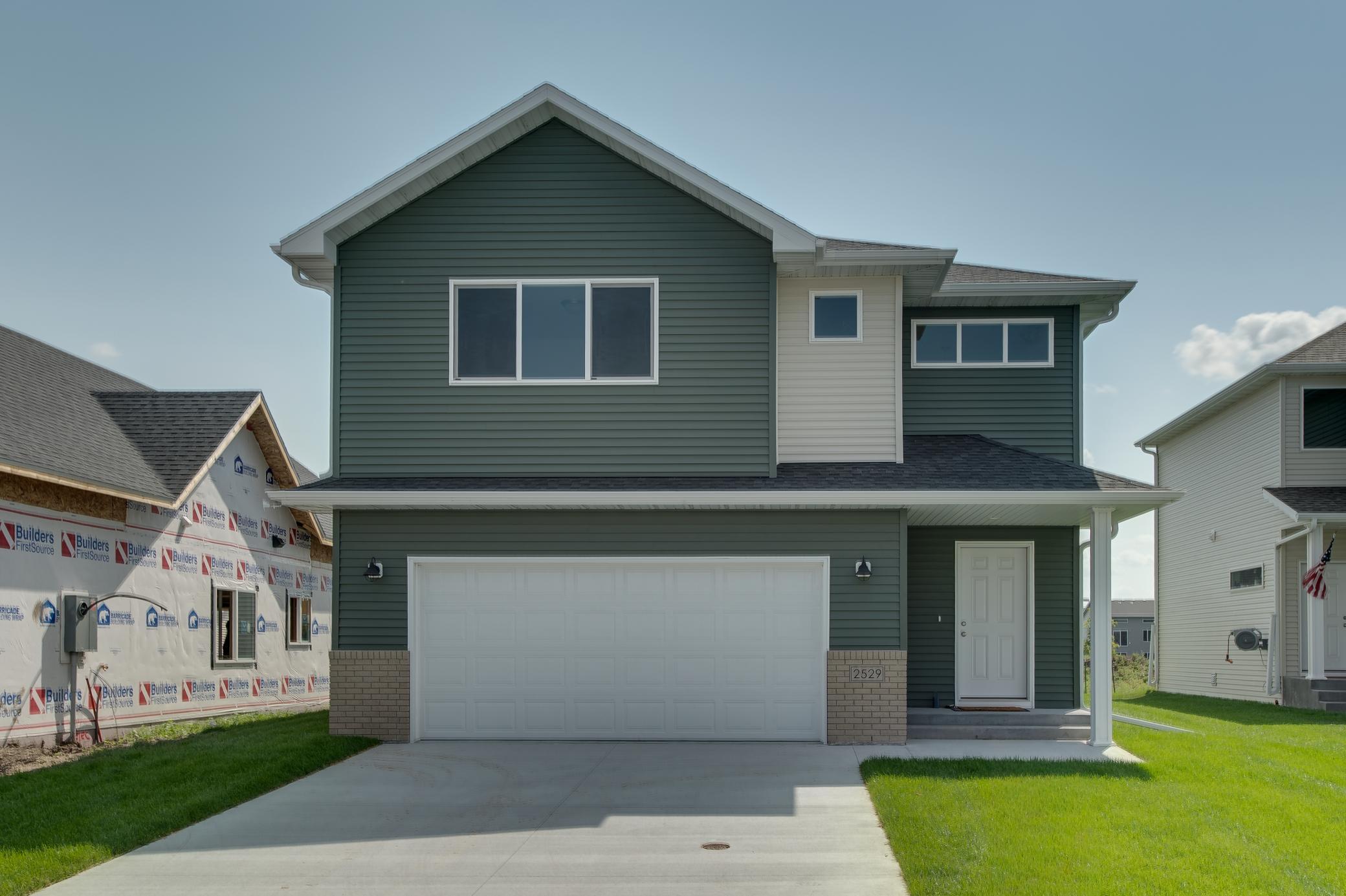 EXTERIOR_2529_36th_AVE-1.jpg