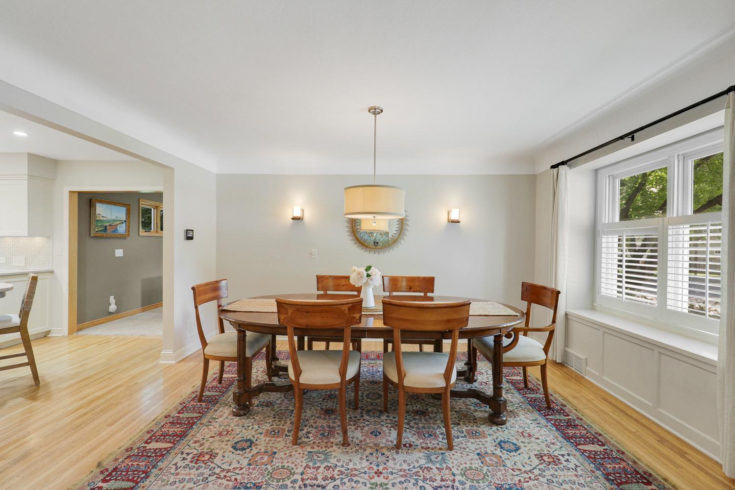 11 - Dining Room.jpg