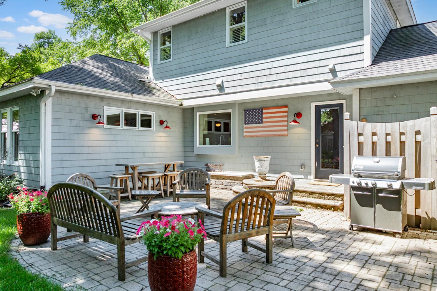 4 - Back Patio.jpg