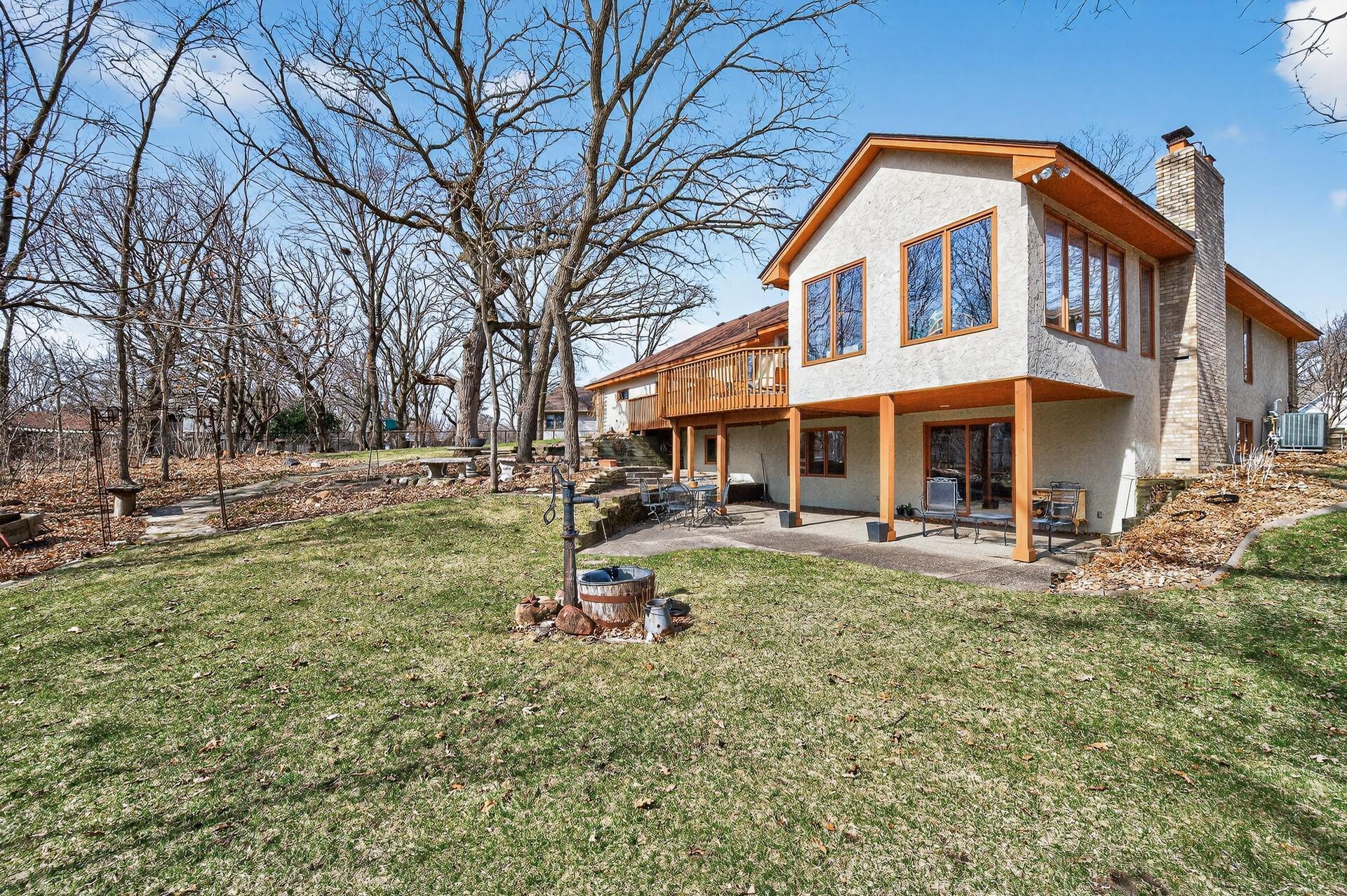 Private backyard backing to mature trees and nature