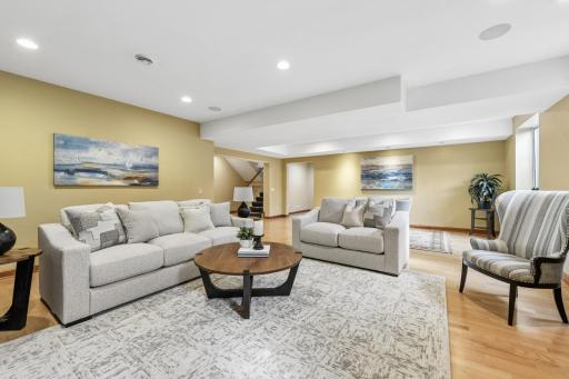 11625 Live Oak Drive, Minnetonka, MN 55305