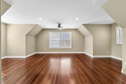 11625 Live Oak Drive, Minnetonka, MN 55305