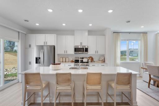 4030 Hayward Avenue N, Oakdale, MN 55128